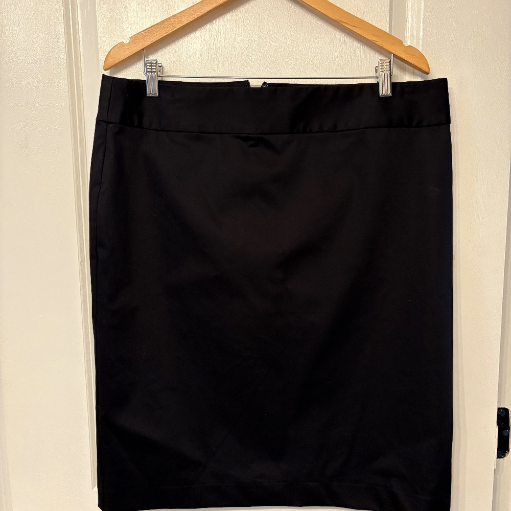 Liz Claiborne black pencil skirt *nwt*  14